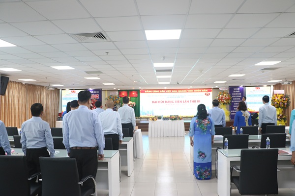 18--i-h-i-c-c-chi-b-tr-c-thu-c-ng-y-nhi-