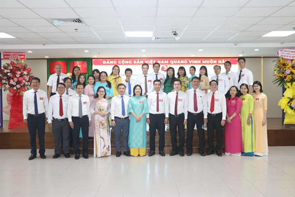 18--i-h-i-c-c-chi-b-tr-c-thu-c-ng-y-nhi-